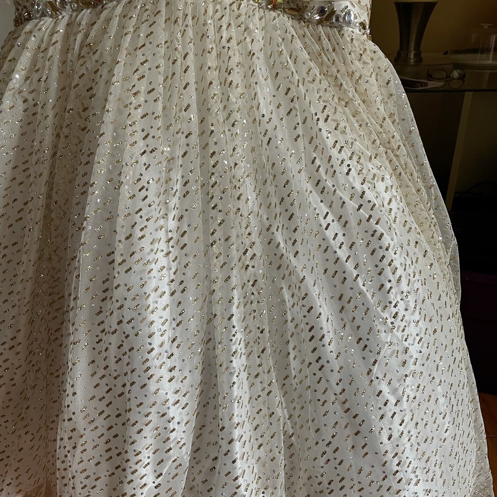 Evening/Prom - Picture 5 of 5